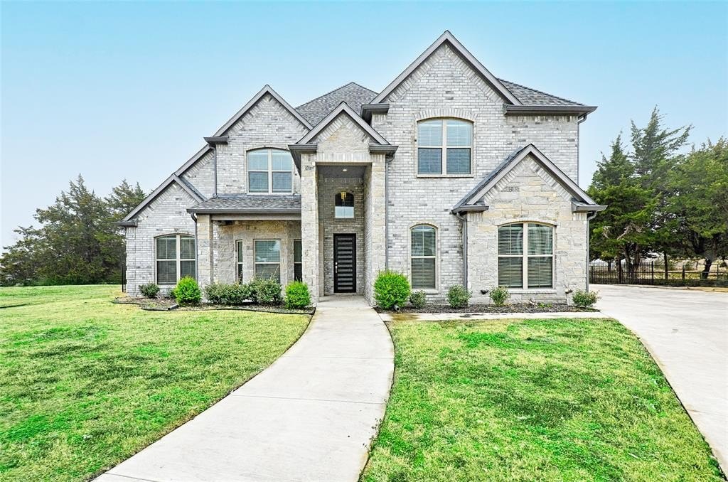 1703 Westchester Drive, Ennis, TX 75119, 4 Habitaciones Habitaciones , ,3 BañosBaños,Residential,En Venta,1703 Westchester Drive,20810952