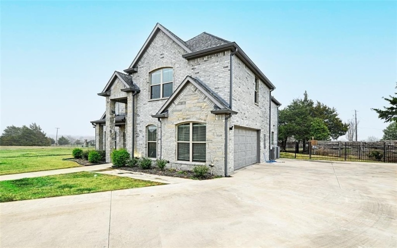 1703 Westchester Drive, Ennis, TX 75119, 4 Habitaciones Habitaciones , ,3 BañosBaños,Residential,En Venta,1703 Westchester Drive,20810952