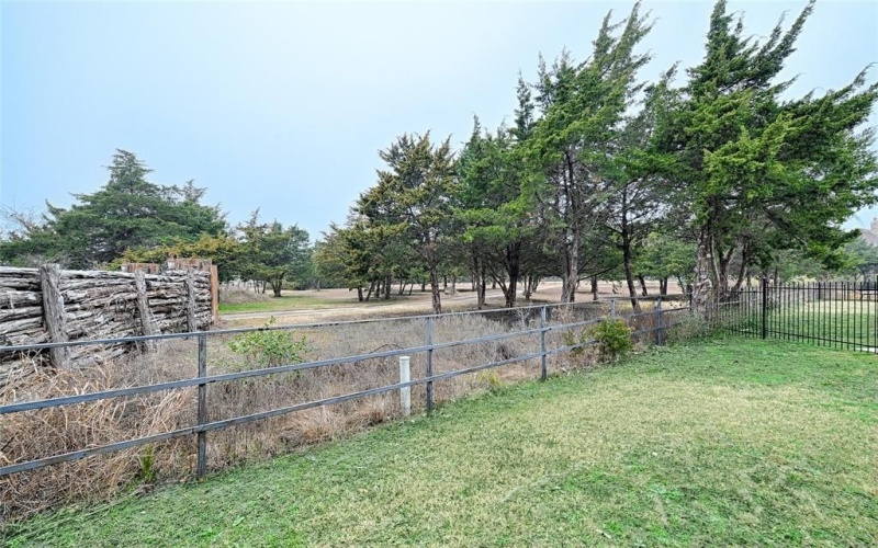 1703 Westchester Drive, Ennis, TX 75119, 4 Habitaciones Habitaciones , ,3 BañosBaños,Residential,En Venta,1703 Westchester Drive,20810952