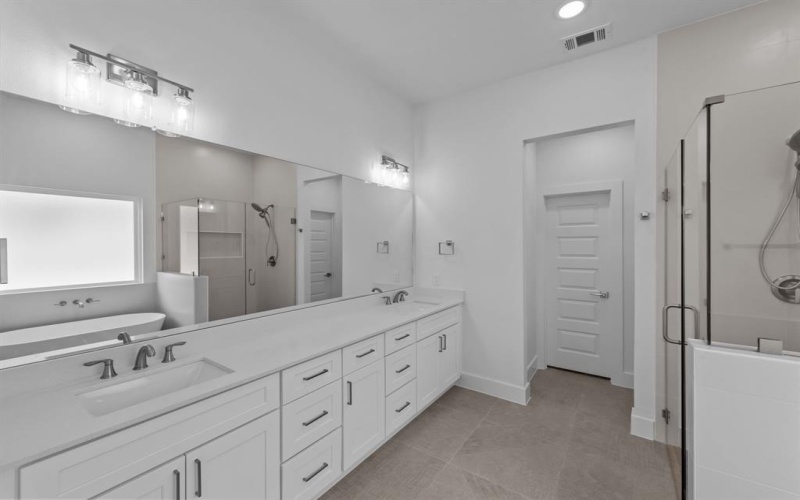 220 Magnolia Drive, Azle, TX 76020, 3 Bedrooms Bedrooms, ,2 BathroomsBathrooms,Residential,For Sale,220 Magnolia Drive,20814824