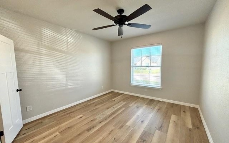 625 Charlotte Lane, Burleson, TX 76028, 3 Bedrooms Bedrooms, ,2 BathroomsBathrooms,Residential,For Sale,625 Charlotte Lane,20814853
