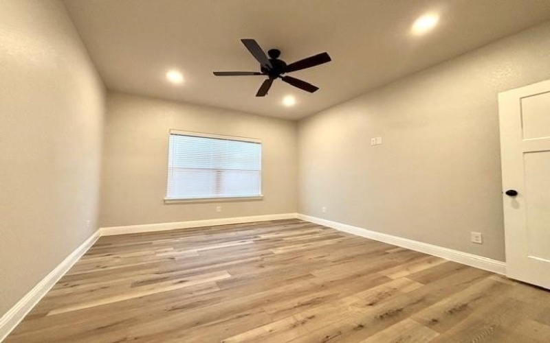 625 Charlotte Lane, Burleson, TX 76028, 3 Bedrooms Bedrooms, ,2 BathroomsBathrooms,Residential,For Sale,625 Charlotte Lane,20814853
