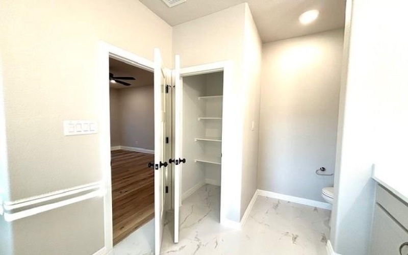 625 Charlotte Lane, Burleson, TX 76028, 3 Bedrooms Bedrooms, ,2 BathroomsBathrooms,Residential,For Sale,625 Charlotte Lane,20814853