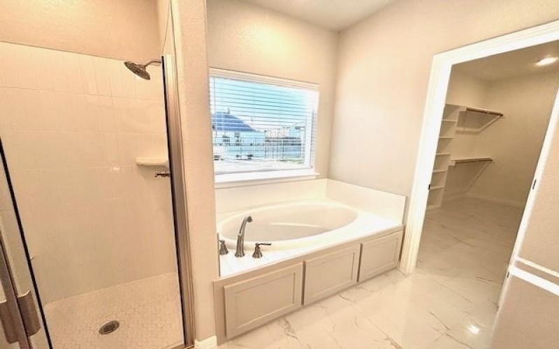 625 Charlotte Lane, Burleson, TX 76028, 3 Bedrooms Bedrooms, ,2 BathroomsBathrooms,Residential,For Sale,625 Charlotte Lane,20814853