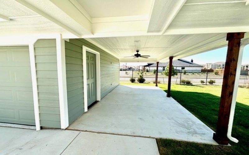 625 Charlotte Lane, Burleson, TX 76028, 3 Bedrooms Bedrooms, ,2 BathroomsBathrooms,Residential,For Sale,625 Charlotte Lane,20814853