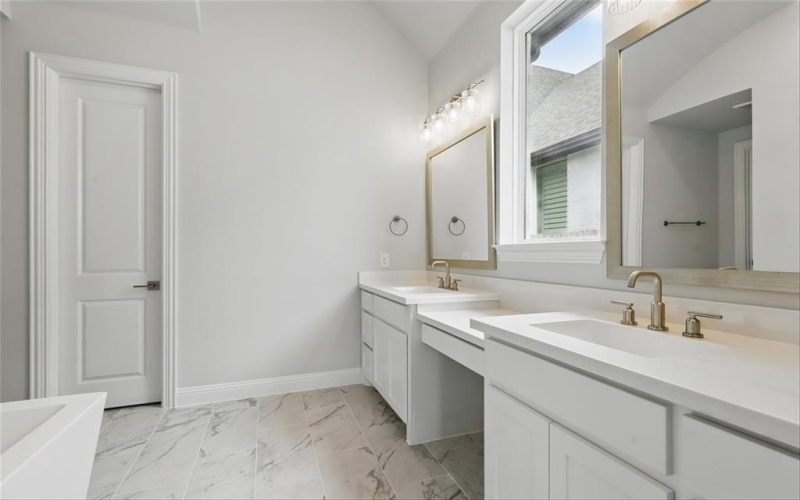 6300 Whitebrush Place, Fort Worth, TX 76123, 3 Bedrooms Bedrooms, ,2 BathroomsBathrooms,Residential,For Sale,6300 Whitebrush Place,20811126