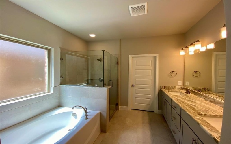 315 Cherbury Grove, Greenville, TX 75401, 4 Bedrooms Bedrooms, ,3 BathroomsBathrooms,Residential,For Sale,315 Cherbury Grove,20814966