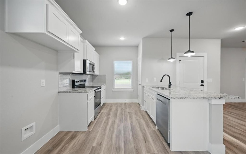 406 Broadway, Whitesboro, TX 76273, 3 Bedrooms Bedrooms, ,2 BathroomsBathrooms,Residential,For Sale,406 Broadway,20811256