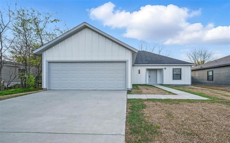406 Broadway, Whitesboro, TX 76273, 3 Bedrooms Bedrooms, ,2 BathroomsBathrooms,Residential,For Sale,406 Broadway,20811256