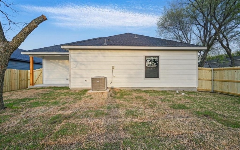 406 Broadway, Whitesboro, TX 76273, 3 Bedrooms Bedrooms, ,2 BathroomsBathrooms,Residential,For Sale,406 Broadway,20811256