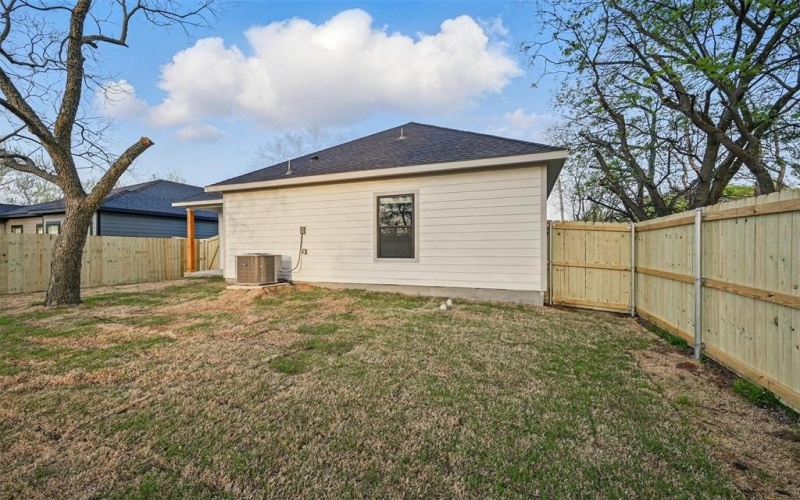 406 Broadway, Whitesboro, TX 76273, 3 Bedrooms Bedrooms, ,2 BathroomsBathrooms,Residential,For Sale,406 Broadway,20811256