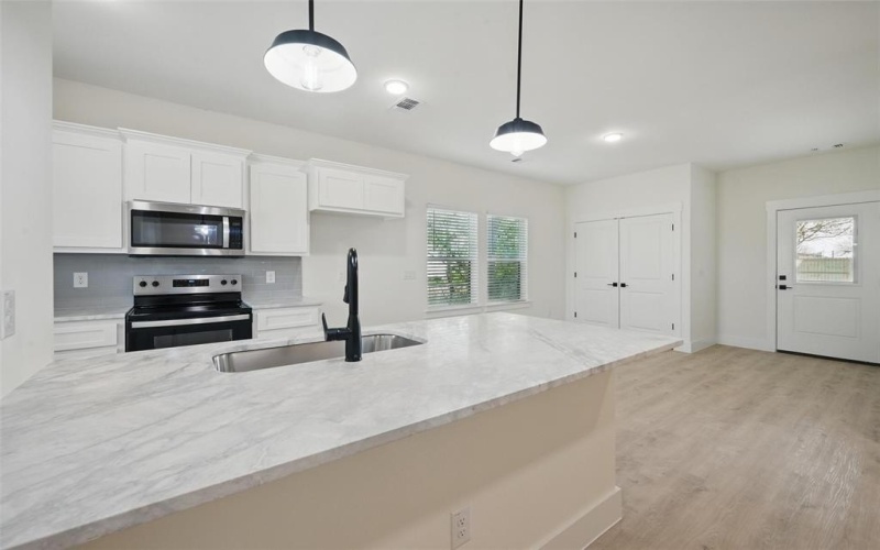 504 Broadway, Whitesboro, TX 76273, 3 Bedrooms Bedrooms, ,2 BathroomsBathrooms,Residential,For Sale,504 Broadway,20811306
