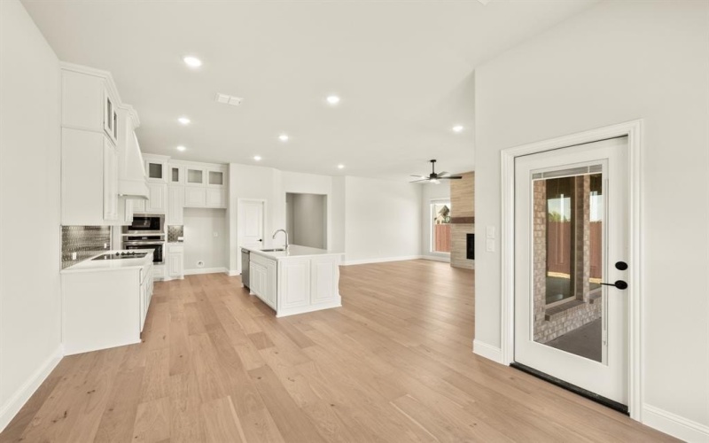 481 Red Maple Road, Waxahachie, TX 75165, 3 Bedrooms Bedrooms, ,3 BathroomsBathrooms,Residential,For Sale,481 Red Maple Road,20816565