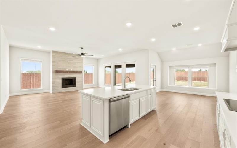 481 Red Maple Road, Waxahachie, TX 75165, 3 Bedrooms Bedrooms, ,3 BathroomsBathrooms,Residential,For Sale,481 Red Maple Road,20816565
