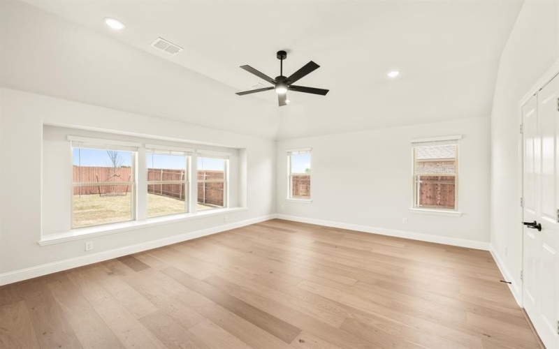 481 Red Maple Road, Waxahachie, TX 75165, 3 Bedrooms Bedrooms, ,3 BathroomsBathrooms,Residential,For Sale,481 Red Maple Road,20816565