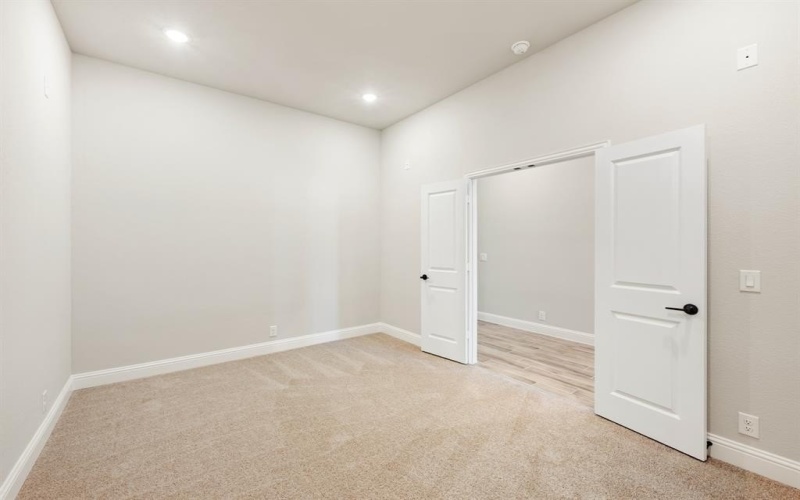 1032 Quincy Drive, Red Oak, TX 75154, 3 Bedrooms Bedrooms, ,2 BathroomsBathrooms,Residential,For Sale,1032 Quincy Drive,20816713
