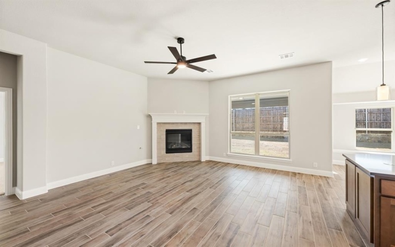 1032 Quincy Drive, Red Oak, TX 75154, 3 Bedrooms Bedrooms, ,2 BathroomsBathrooms,Residential,For Sale,1032 Quincy Drive,20816713