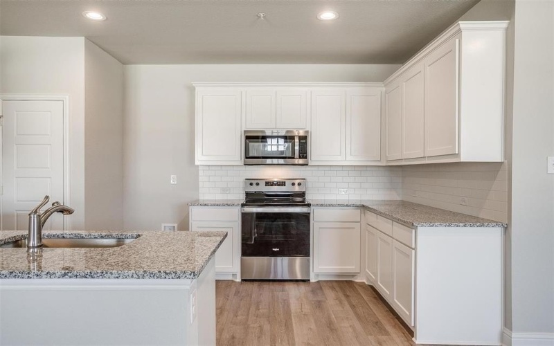 803 Homeplace Circle, Mansfield, TX 76063, 3 Bedrooms Bedrooms, ,2 BathroomsBathrooms,Residential,For Sale,803 Homeplace Circle,20816994