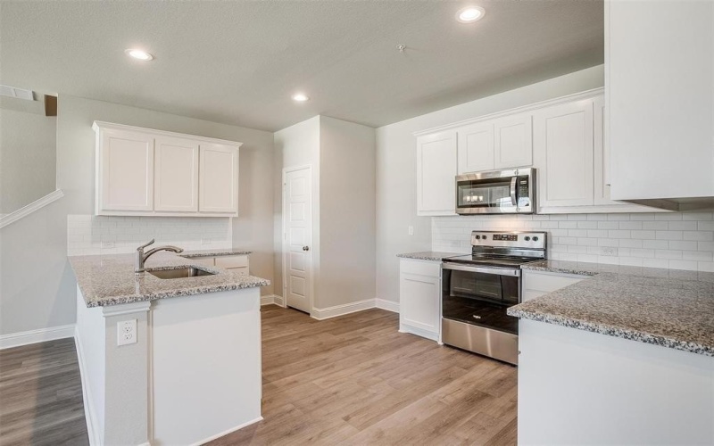 803 Homeplace Circle, Mansfield, TX 76063, 3 Bedrooms Bedrooms, ,2 BathroomsBathrooms,Residential,For Sale,803 Homeplace Circle,20816994