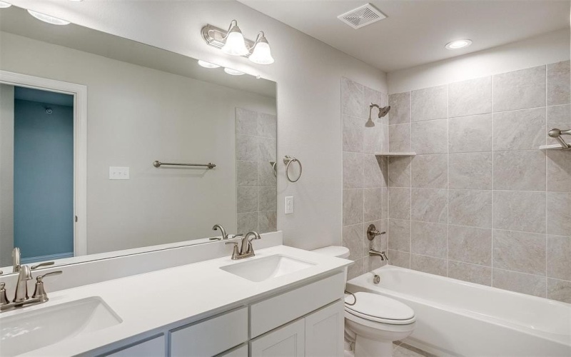 803 Homeplace Circle, Mansfield, TX 76063, 3 Bedrooms Bedrooms, ,2 BathroomsBathrooms,Residential,For Sale,803 Homeplace Circle,20816994
