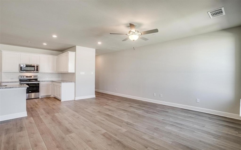 803 Homeplace Circle, Mansfield, TX 76063, 3 Bedrooms Bedrooms, ,2 BathroomsBathrooms,Residential,For Sale,803 Homeplace Circle,20816994