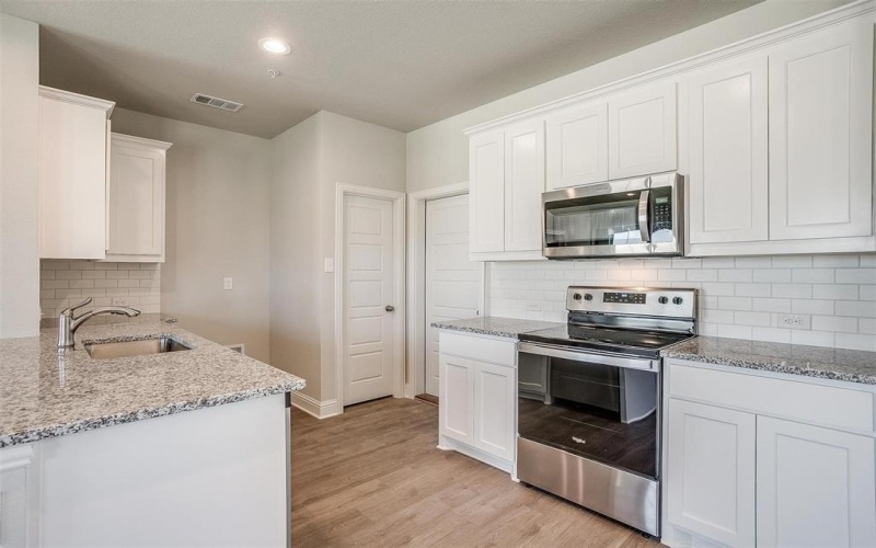 805 Homeplace Circle, Mansfield, TX 76063, 3 Bedrooms Bedrooms, ,2 BathroomsBathrooms,Residential,For Sale,805 Homeplace Circle,20817023