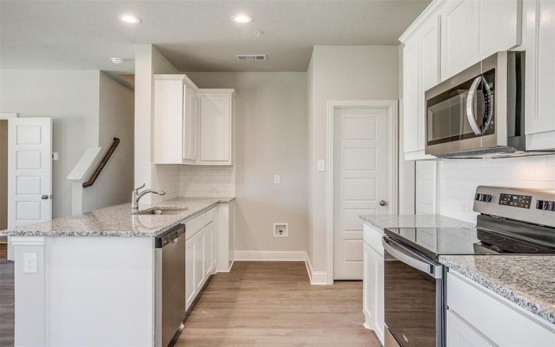805 Homeplace Circle, Mansfield, TX 76063, 3 Bedrooms Bedrooms, ,2 BathroomsBathrooms,Residential,For Sale,805 Homeplace Circle,20817023