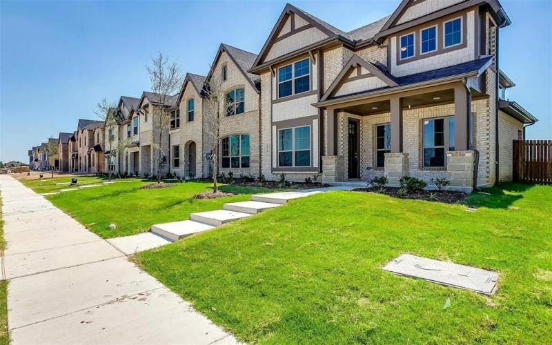 805 Homeplace Circle, Mansfield, TX 76063, 3 Bedrooms Bedrooms, ,2 BathroomsBathrooms,Residential,For Sale,805 Homeplace Circle,20817023