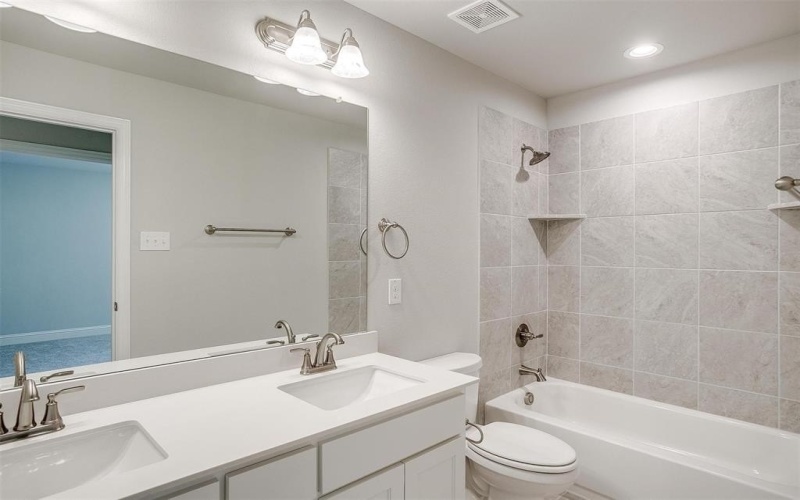 805 Homeplace Circle, Mansfield, TX 76063, 3 Bedrooms Bedrooms, ,2 BathroomsBathrooms,Residential,For Sale,805 Homeplace Circle,20817023