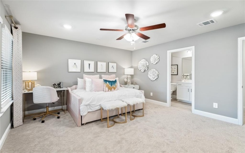 381 Blackthorne Drive, Plano, TX 75074, 2 Bedrooms Bedrooms, ,2 BathroomsBathrooms,Residential,For Sale,381 Blackthorne Drive,20817116