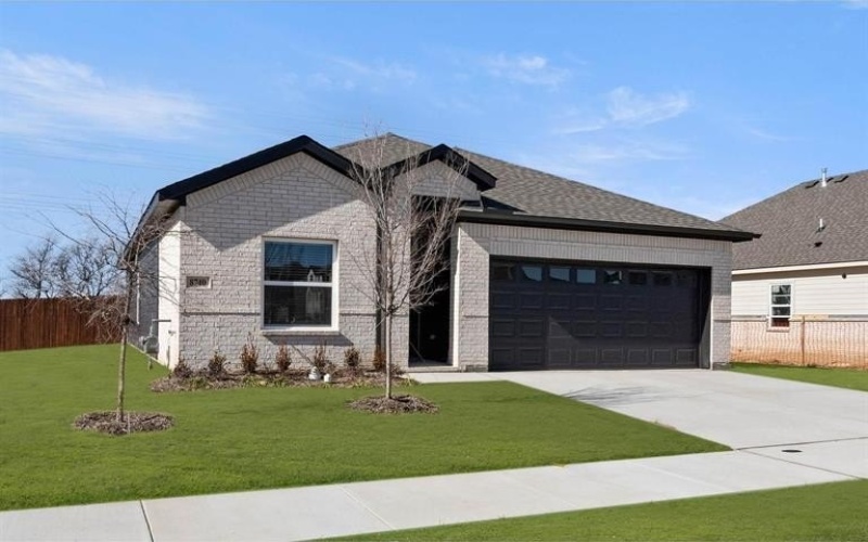 8740 Heartland Drive, Fort Worth, TX 76123, 3 Bedrooms Bedrooms, ,2 BathroomsBathrooms,Residential,For Sale,8740 Heartland Drive,20817153