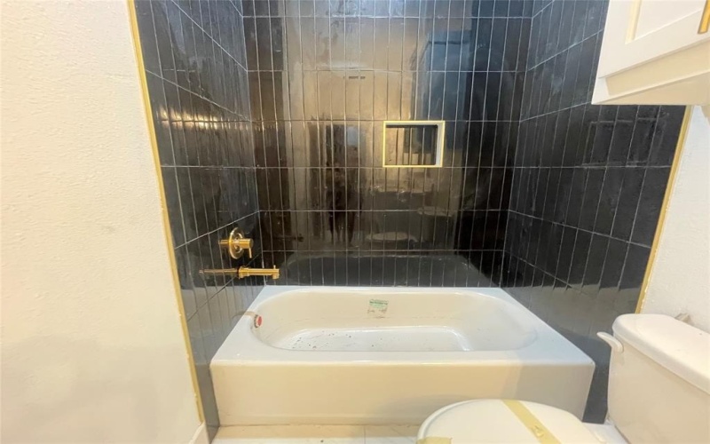 1082 Pearl Harbor Street, Tool, TX 75143, 4 Bedrooms Bedrooms, ,2 BathroomsBathrooms,Residential,For Sale,1082 Pearl Harbor Street,20817408