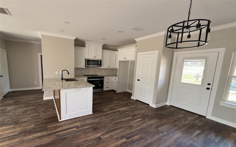 901 E Bailey Ave, Troup, TX 75789, 3 Bedrooms Bedrooms, ,2 BathroomsBathrooms,Residential,For Sale,901 E Bailey Ave,20817417