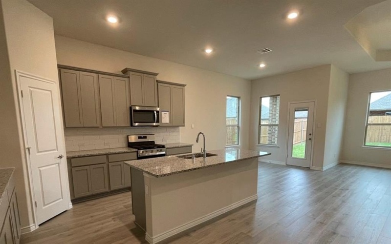4152 Rim Trail, Forney, TX 75126, 4 Bedrooms Bedrooms, ,3 BathroomsBathrooms,Residential,For Sale,4152 Rim Trail,20817488