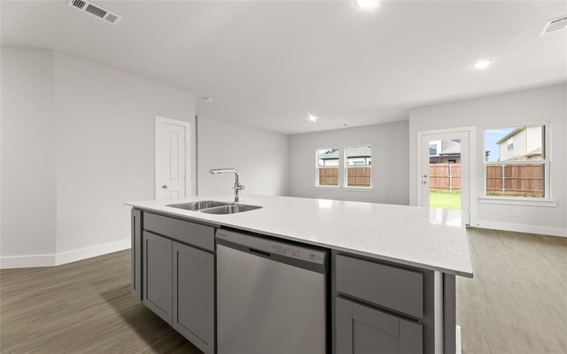 6721 Golden Grove Road, Fort Worth, TX 76123, 4 Habitaciones Habitaciones , ,2 BañosBaños,Residential,En Venta,6721 Golden Grove Road,20817503