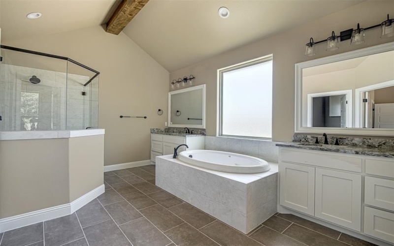8525 Bronco Drive, Godley, TX 76044, 4 Habitaciones Habitaciones , ,3 BañosBaños,Residential,En Venta,8525 Bronco Drive,20817571