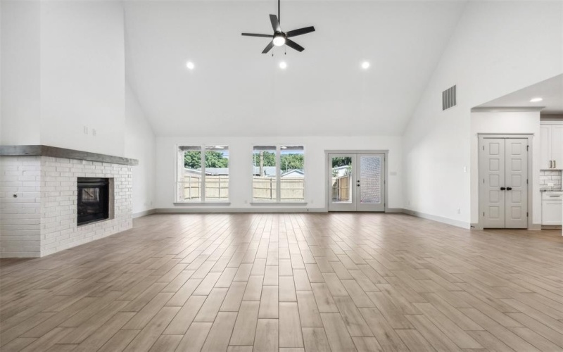 5804 Aton Avenue, Westworth Village, TX 76114, 3 Bedrooms Bedrooms, ,2 BathroomsBathrooms,Residential,For Sale,5804 Aton Avenue,20817617