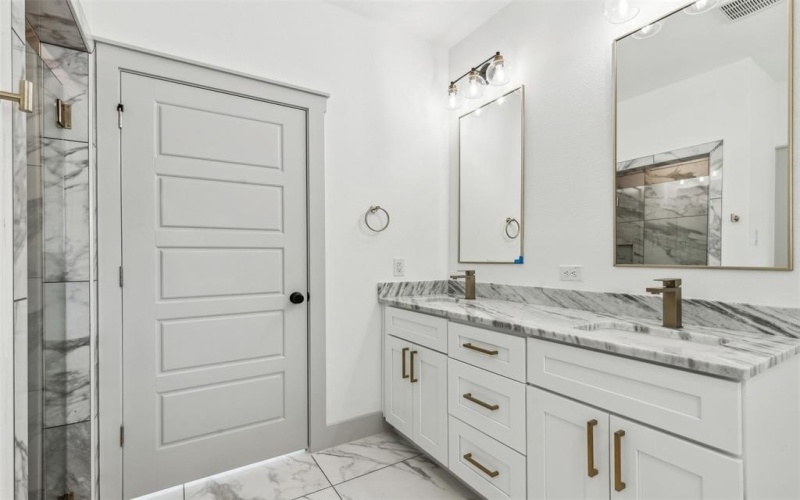 5804 Aton Avenue, Westworth Village, TX 76114, 3 Bedrooms Bedrooms, ,2 BathroomsBathrooms,Residential,For Sale,5804 Aton Avenue,20817617