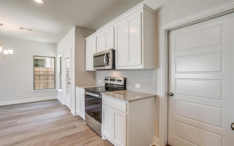815 HOmeplace Circle, Mansfield, TX 76063, 3 Bedrooms Bedrooms, ,2 BathroomsBathrooms,Residential,For Sale,815 HOmeplace Circle,20817739