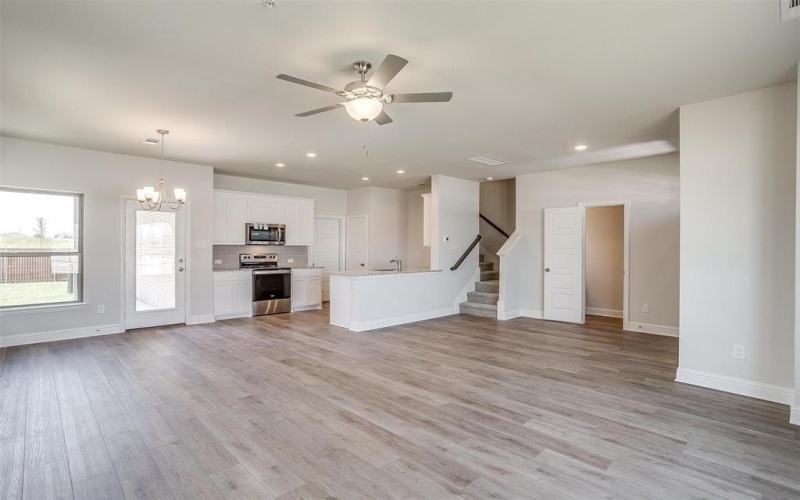815 HOmeplace Circle, Mansfield, TX 76063, 3 Bedrooms Bedrooms, ,2 BathroomsBathrooms,Residential,For Sale,815 HOmeplace Circle,20817739