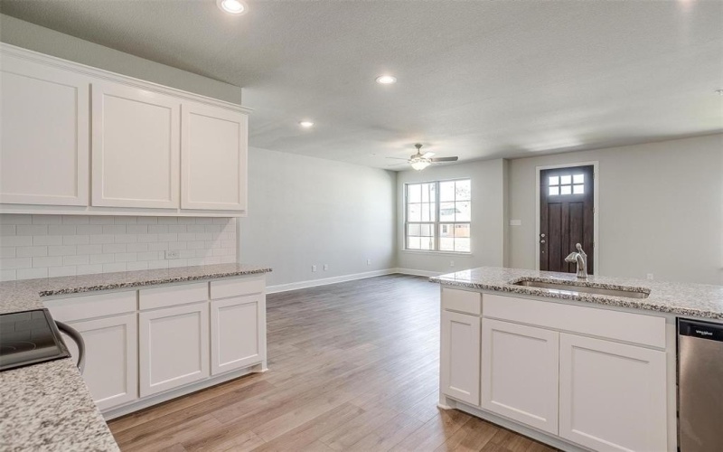 817 HOmeplace Circle, Mansfield, TX 76063, 3 Bedrooms Bedrooms, ,2 BathroomsBathrooms,Residential,For Sale,817 HOmeplace Circle,20817759