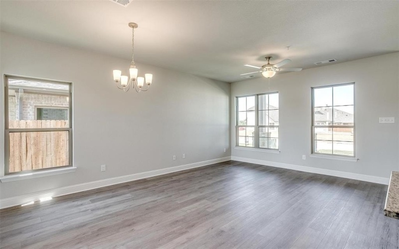 819 HOmeplace Circle, Mansfield, TX 76063, 3 Bedrooms Bedrooms, ,2 BathroomsBathrooms,Residential,For Sale,819 HOmeplace Circle,20817775