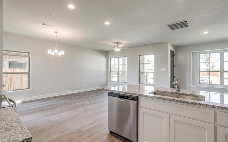 819 HOmeplace Circle, Mansfield, TX 76063, 3 Bedrooms Bedrooms, ,2 BathroomsBathrooms,Residential,For Sale,819 HOmeplace Circle,20817775