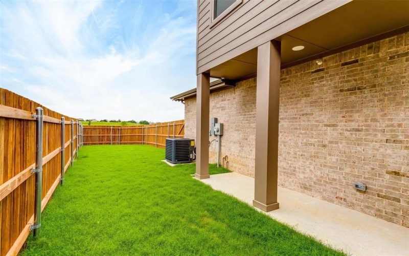1527 HOmeplace Circle, Mansfield, TX 76063, 3 Bedrooms Bedrooms, ,2 BathroomsBathrooms,Residential,For Sale,1527 HOmeplace Circle,20817793
