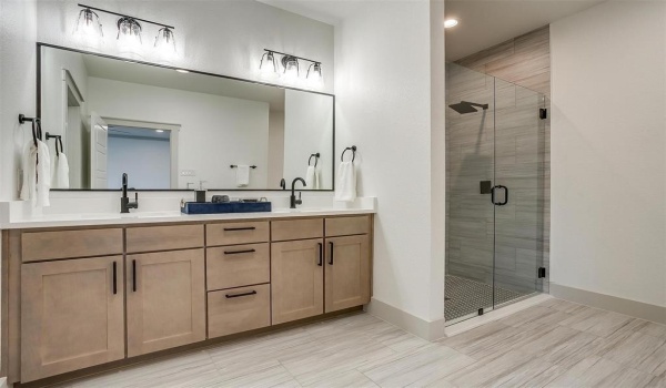 5805 Trigg Drive, Westworth Village, TX 76114, 4 Bedrooms Bedrooms, ,2 BathroomsBathrooms,Residential,For Sale,5805 Trigg Drive,20817808
