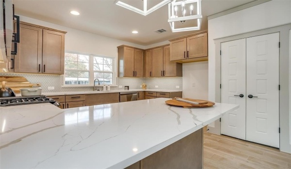 5805 Trigg Drive, Westworth Village, TX 76114, 4 Bedrooms Bedrooms, ,2 BathroomsBathrooms,Residential,For Sale,5805 Trigg Drive,20817808
