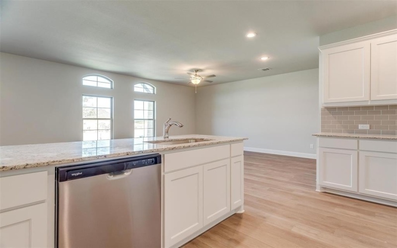 1531 HOmeplace Circle, Mansfield, TX 76063, 3 Bedrooms Bedrooms, ,2 BathroomsBathrooms,Residential,For Sale,1531 HOmeplace Circle,20817820