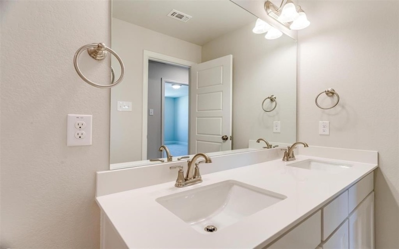 1531 HOmeplace Circle, Mansfield, TX 76063, 3 Bedrooms Bedrooms, ,2 BathroomsBathrooms,Residential,For Sale,1531 HOmeplace Circle,20817820