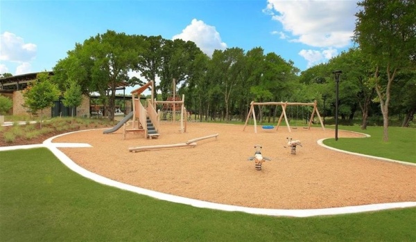 9408 Winding Creek Drive, Oak Point, TX 75068, 3 Bedrooms Bedrooms, ,2 BathroomsBathrooms,Residential,For Sale,9408 Winding Creek Drive,20817969