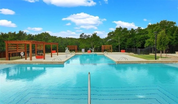 9408 Winding Creek Drive, Oak Point, TX 75068, 3 Bedrooms Bedrooms, ,2 BathroomsBathrooms,Residential,For Sale,9408 Winding Creek Drive,20817969